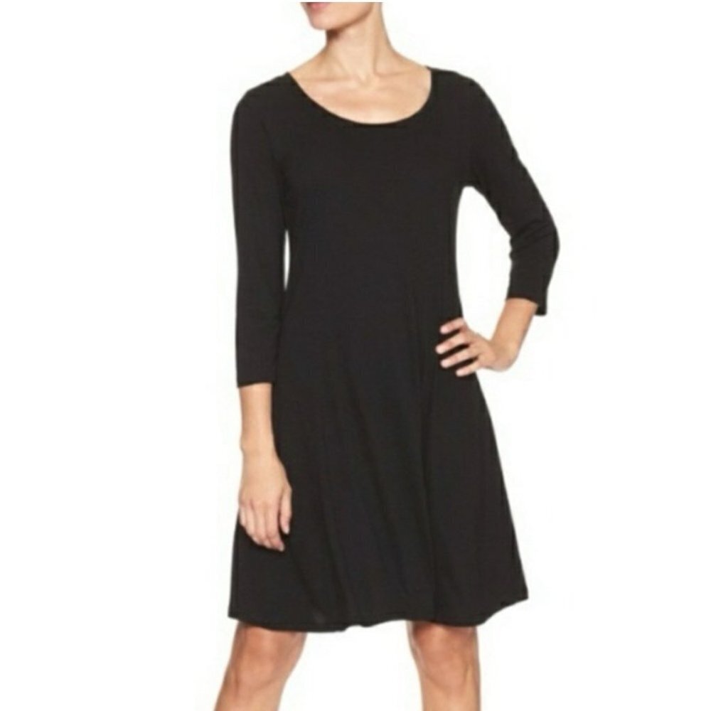 GAP Solid Black bodycon long sleeve scoop  neck dress XS